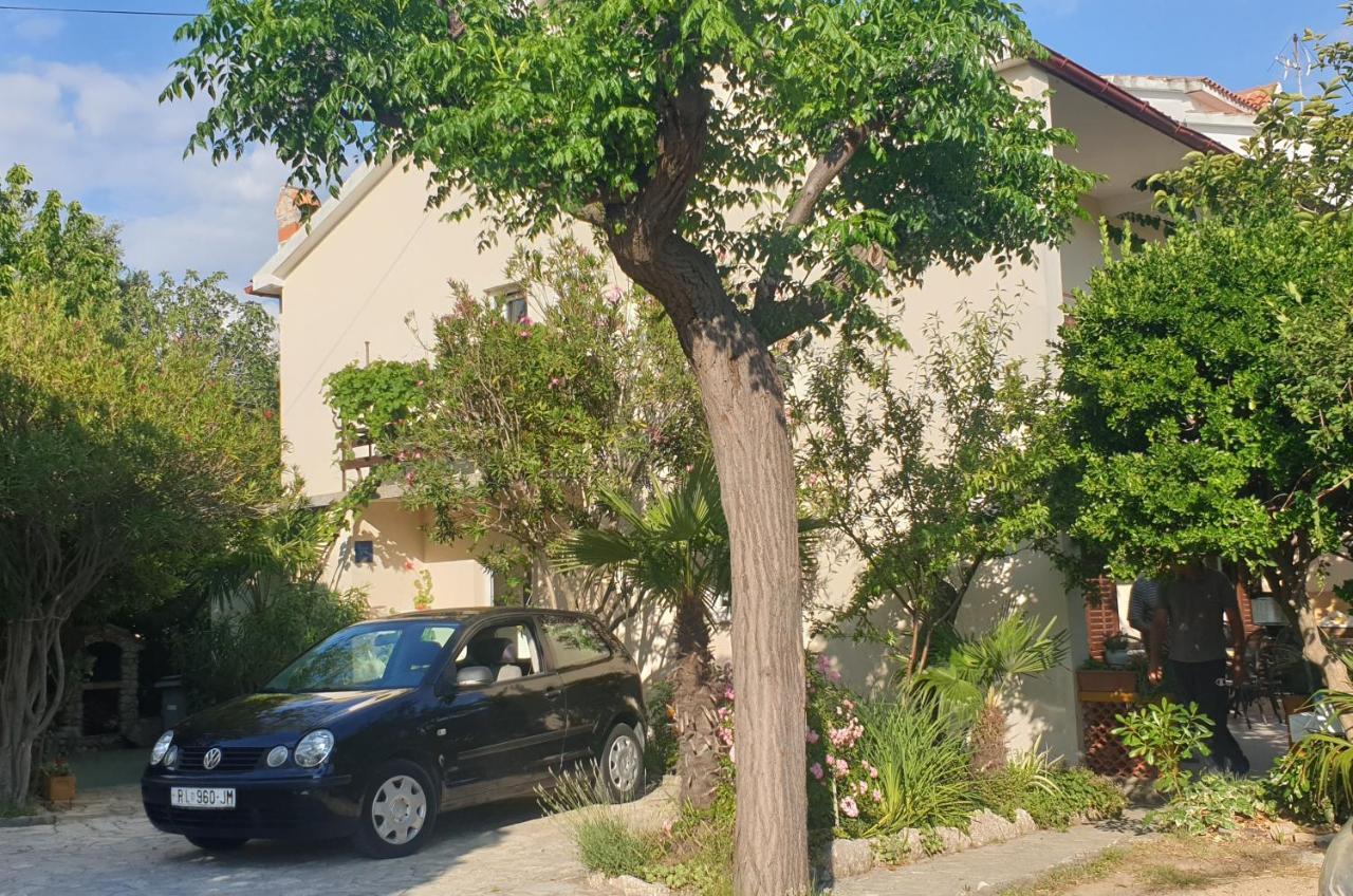 Apartment Tonci Rab Town Exterior foto